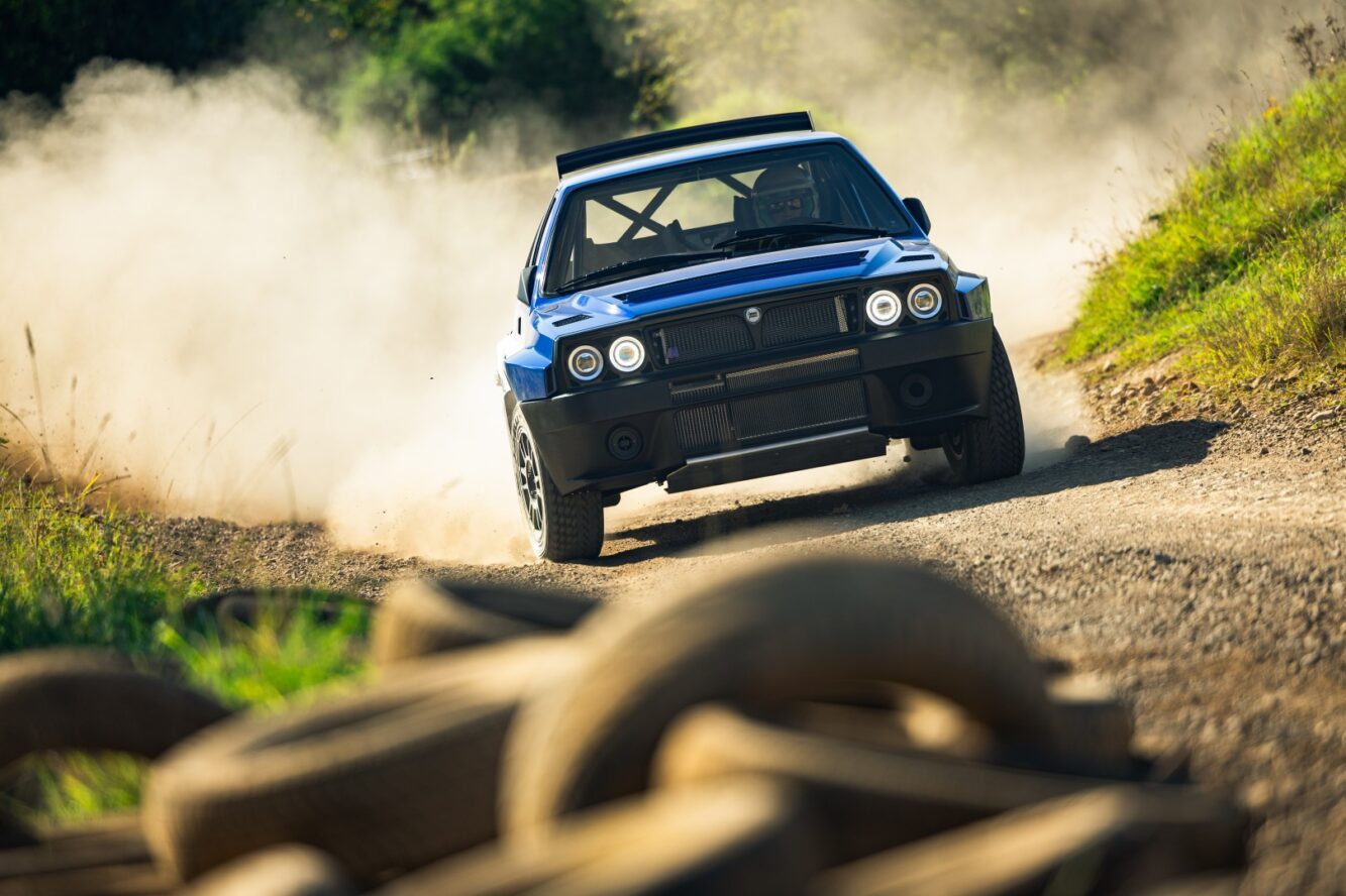 Lancia Delta Integrale Safarista 010