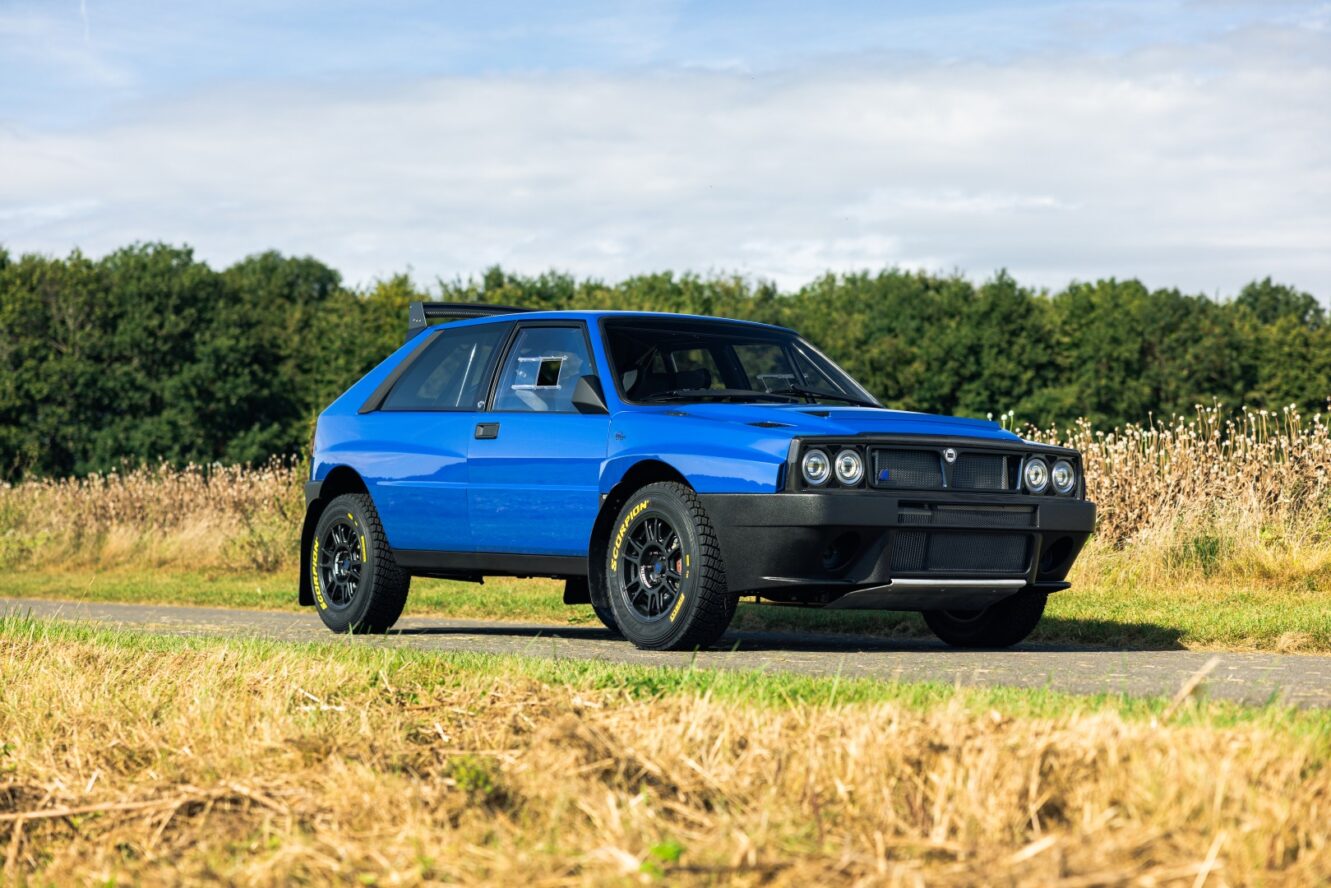 Lancia Delta Integrale : Safarista vue de profil