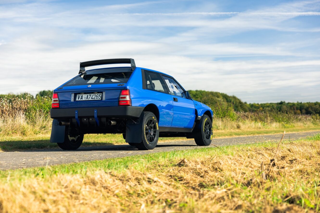 Lancia Delta Integrale Safarista 030