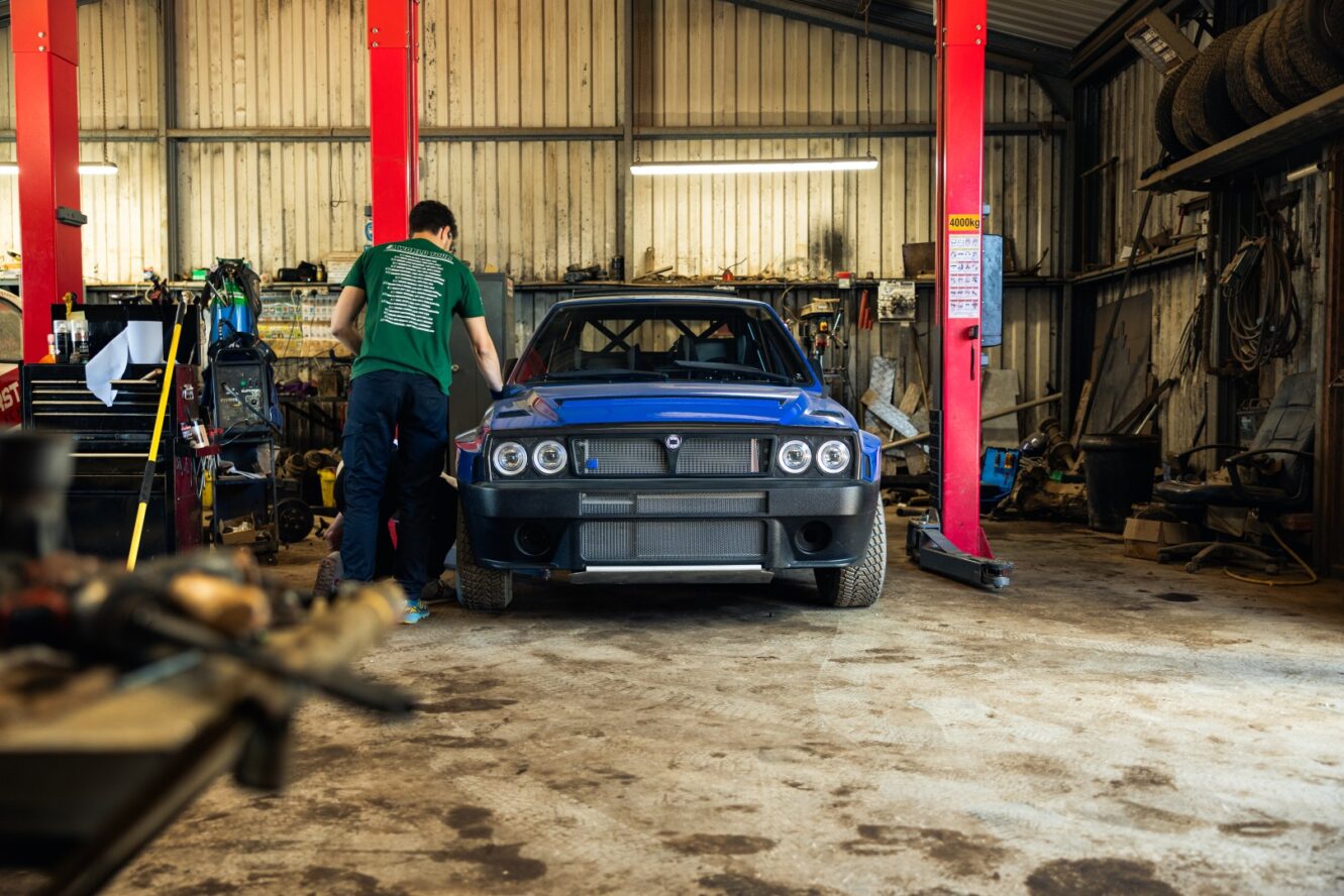 Lancia Delta Integrale : Safarista au garage