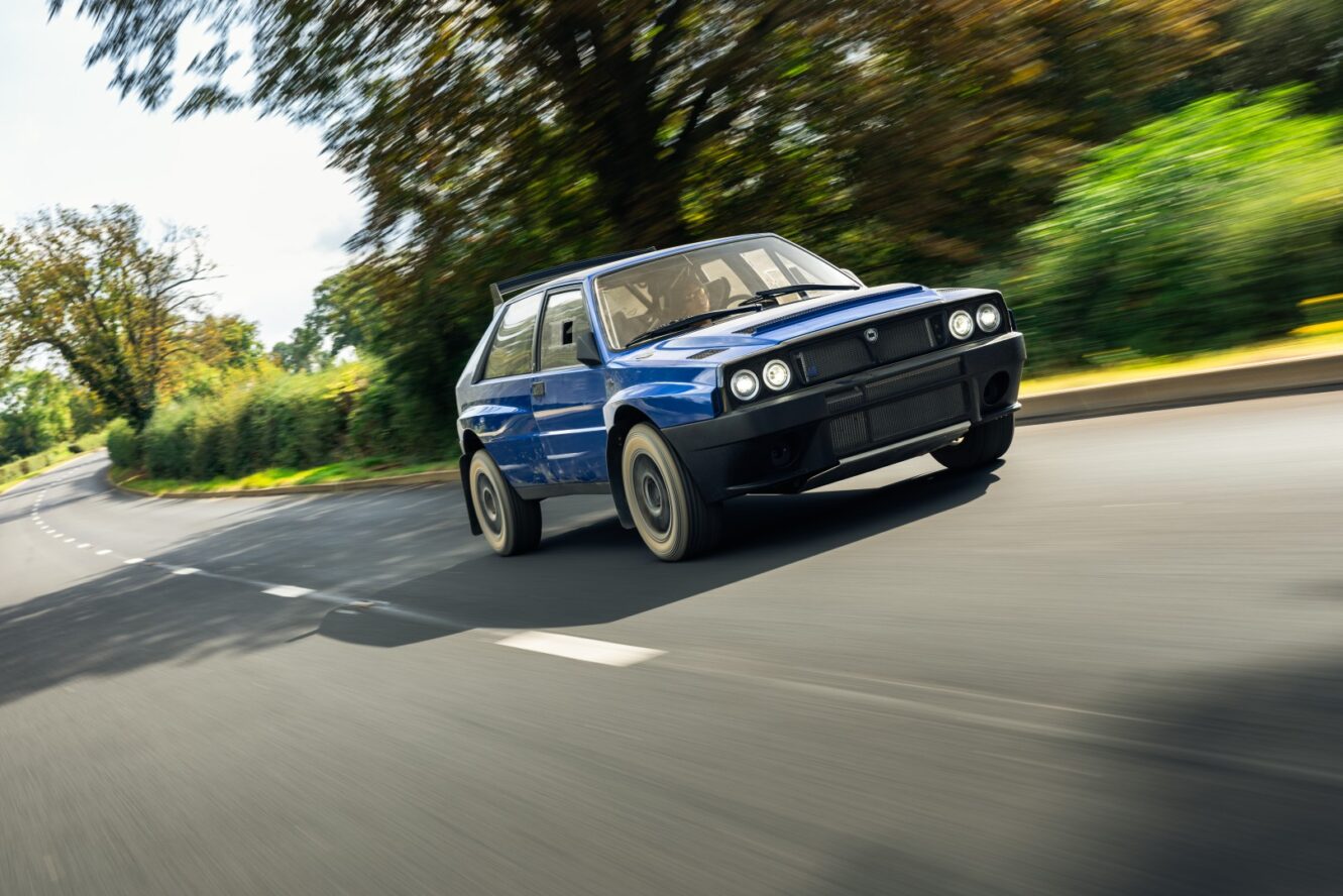 Lancia Delta Integrale : Safarista sur route