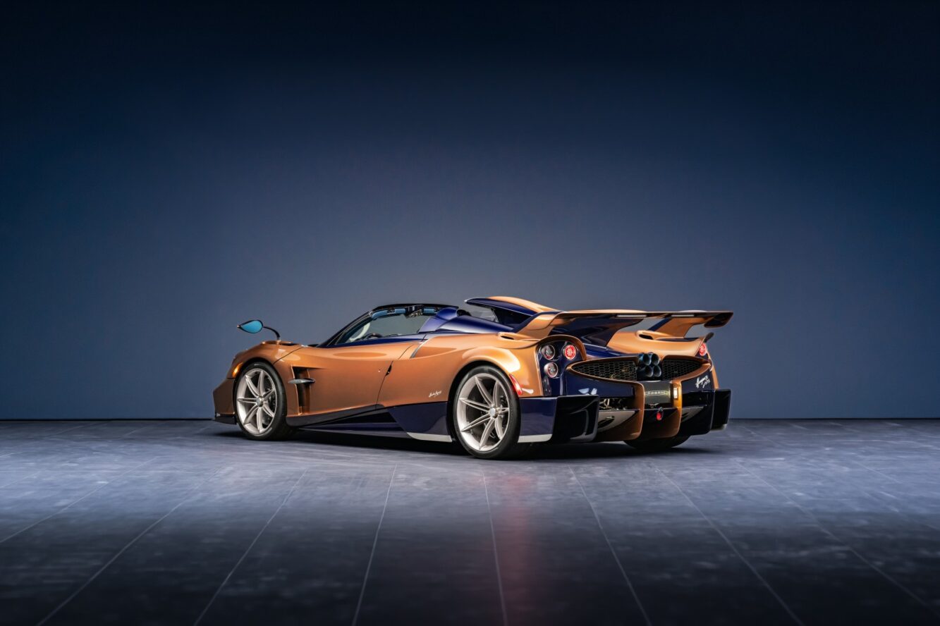 Pagani-Huayra-70-Derecho côté