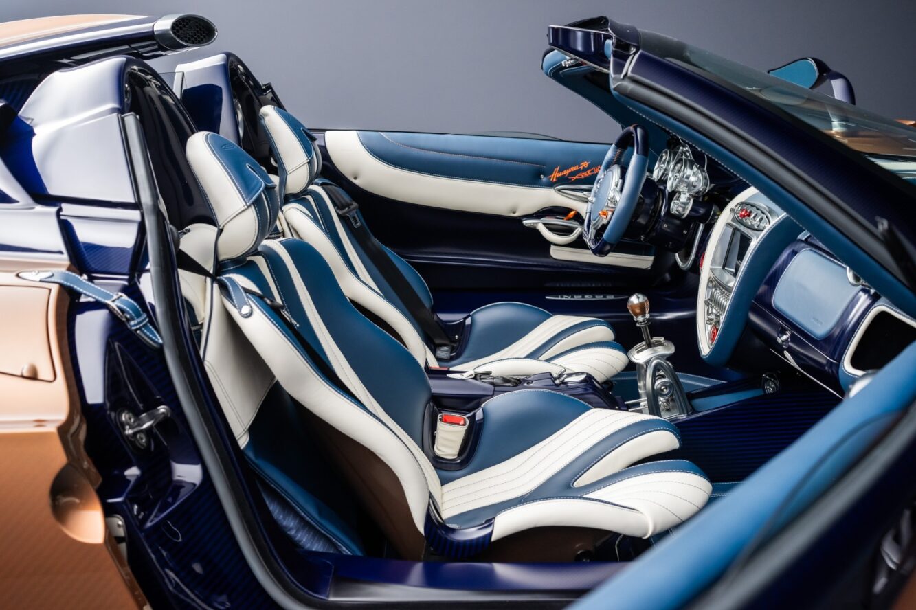 Pagani-Huayra-70-Derecho-008 intérieur