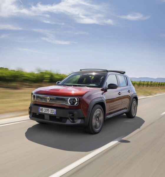 Renault 4 E-Tech electric Plein Sud - Techno - Rouge Carmin