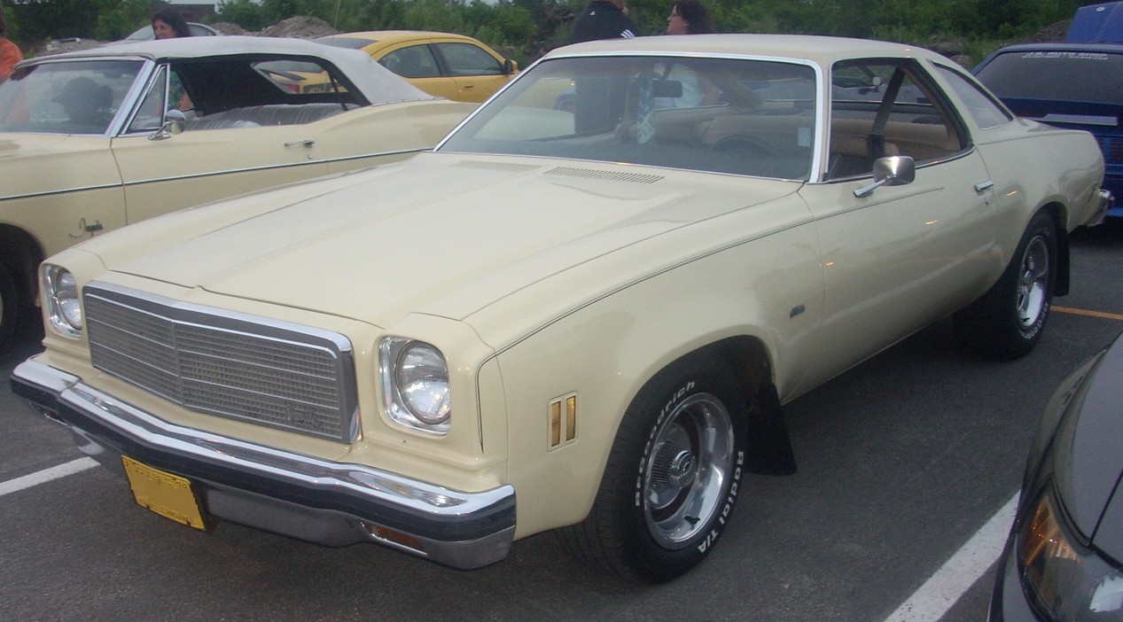 Chevrolet Chevelle Coupé de 1974 de couleur beige