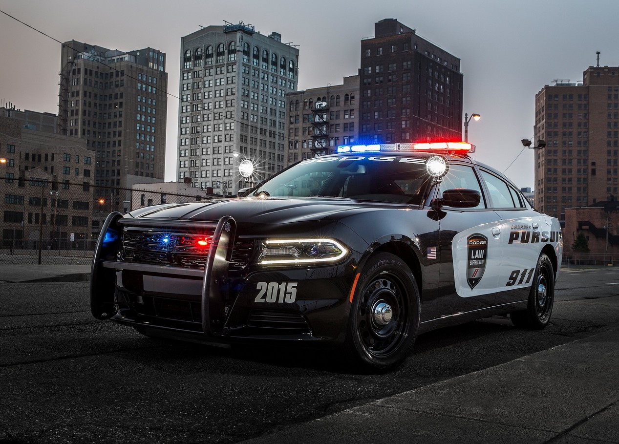 Voiture de police Dodge Pursuit modèle 2015