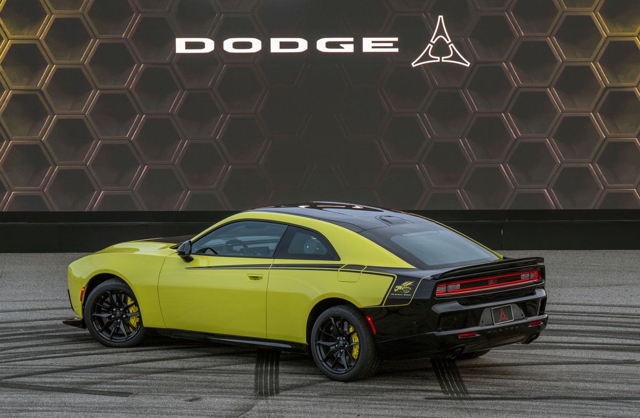 dodge charger super bee launch edition 2027 3