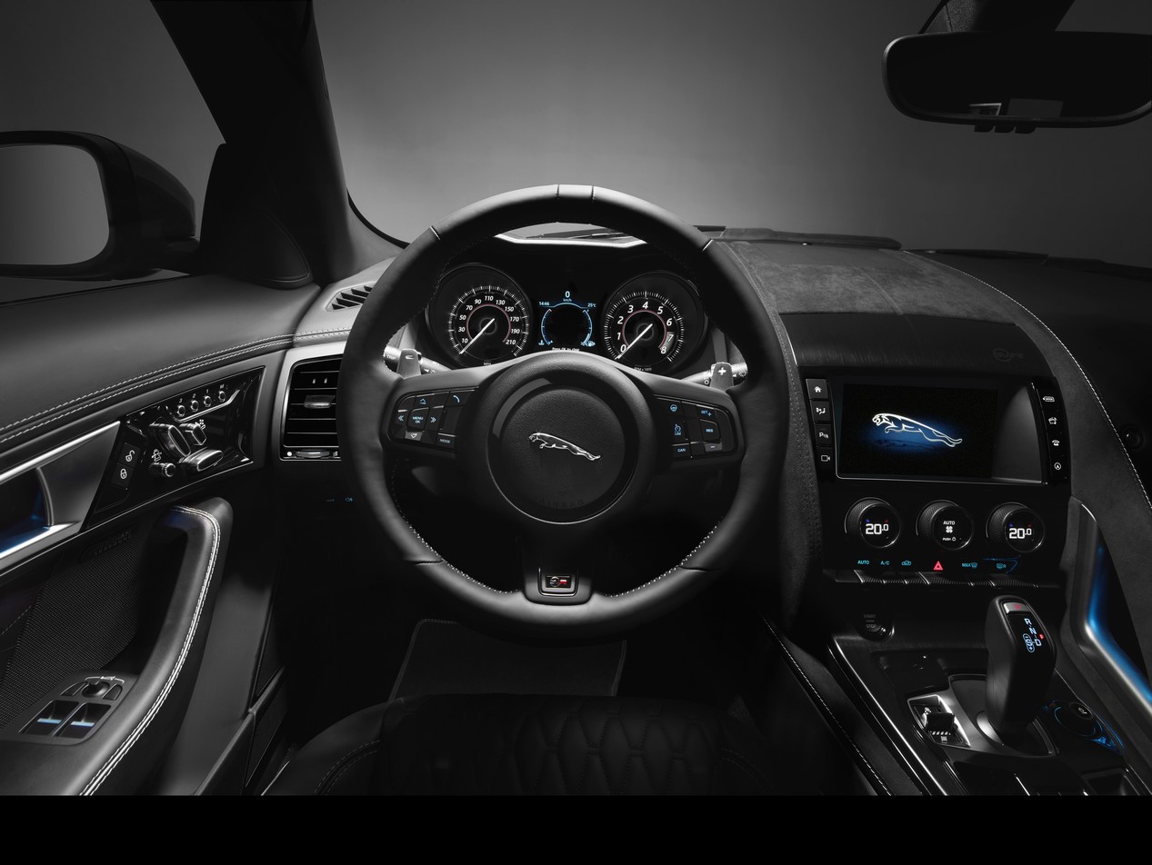 jaguar f type svr 16