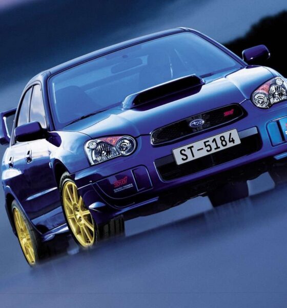 Subaru Impreza WRX STI bleue de 2004