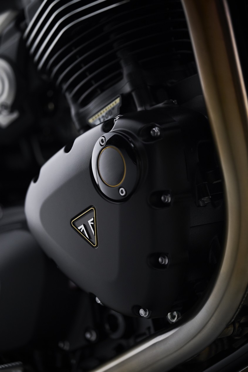 triumph speed twin 1200 tfc 17