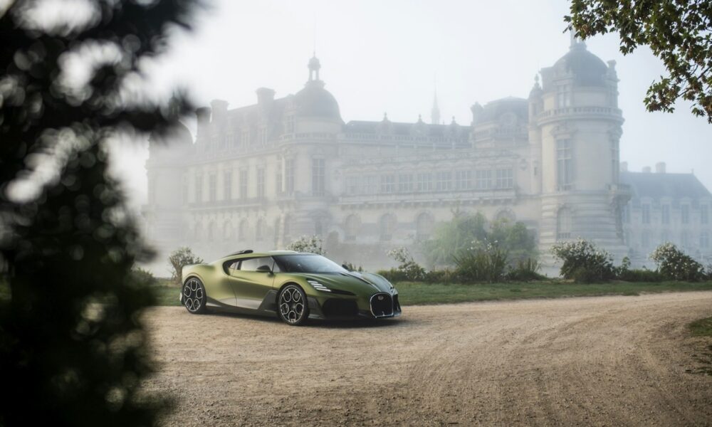 Bugatti Brouillard : une livraison en forme de cérémonie à Chantilly