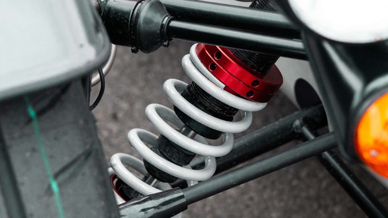 Caterham-Seven-340 suspension