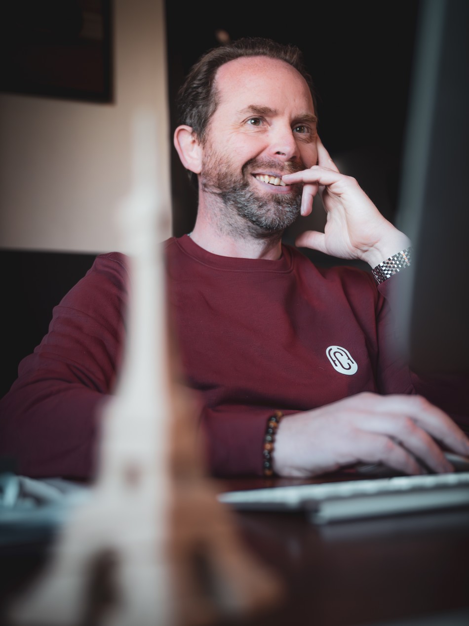 Le patron de l'atelier FCR Original : Sébastien Guillemot