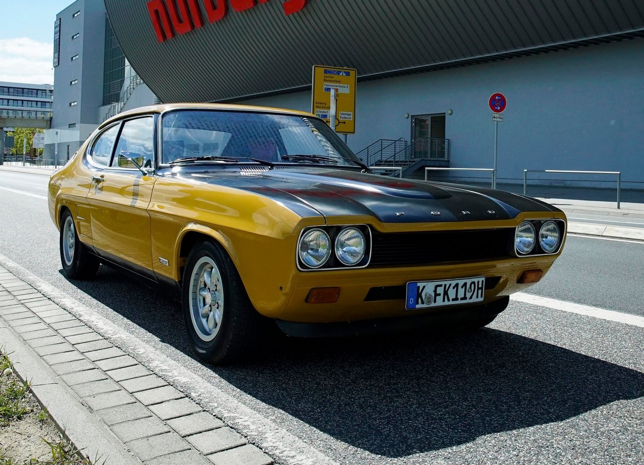 Ford Capri RS 2600 jaune et noir de 1971