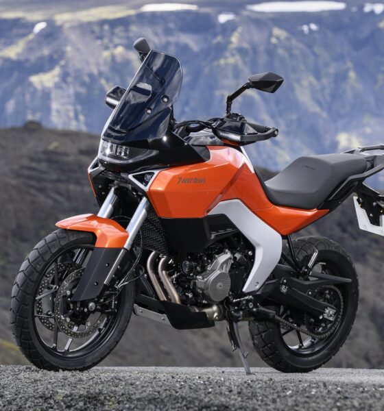 Moto Norton Atlas orange modèle 2026