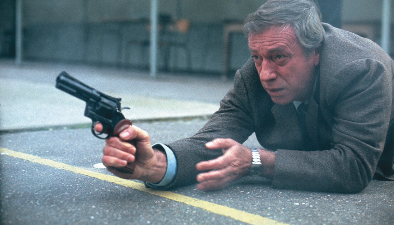 L'acteur français Yves Montand dans le film d'Alain Corneau POLICE PYTHON 357