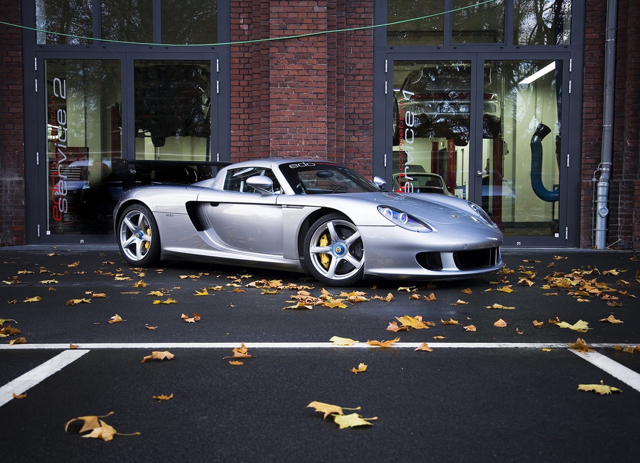 Porsche Carrera GT grise de 2007