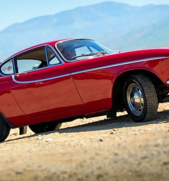 Volvo P1800 rouge de 1966
