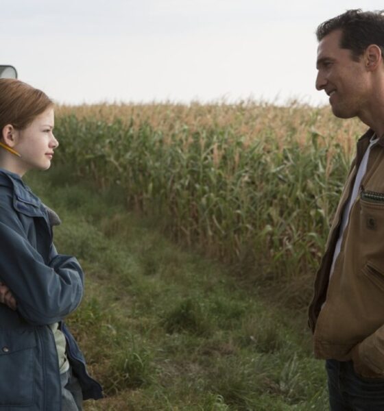 Scène du film Interstellar entre Matthew et sa fille dans le film : Mackenzie Foy