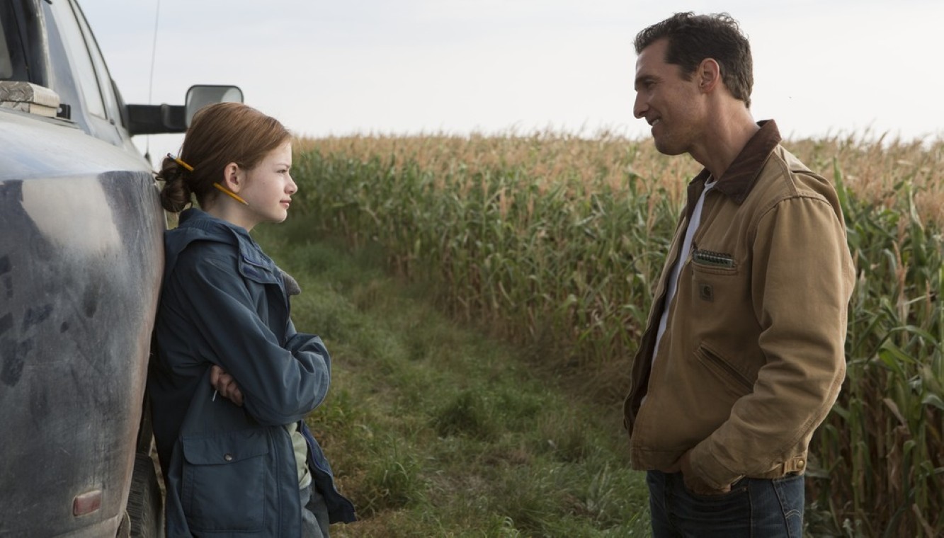 Scène du film Interstellar entre Matthew et sa fille dans le film : Mackenzie Foy