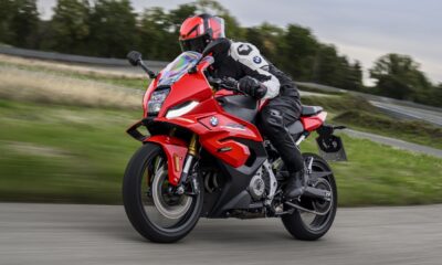 Nouvelle moto Bmw F 450 RR modèle 2027 rouge