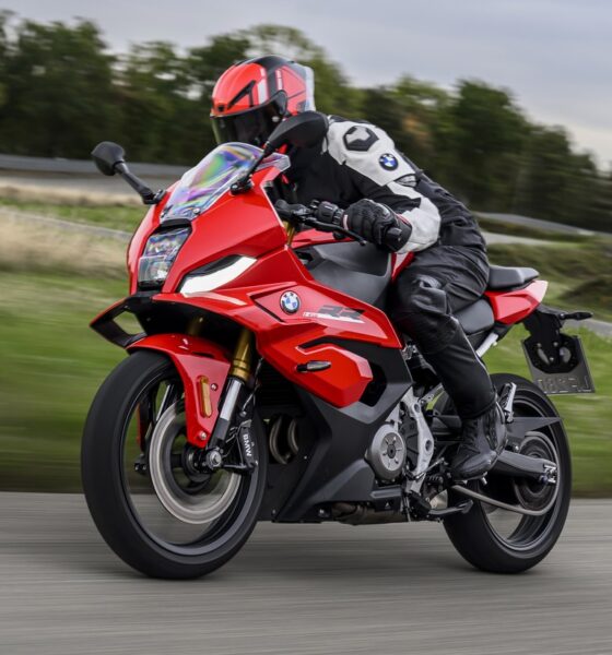 Nouvelle moto Bmw F 450 RR modèle 2027 rouge