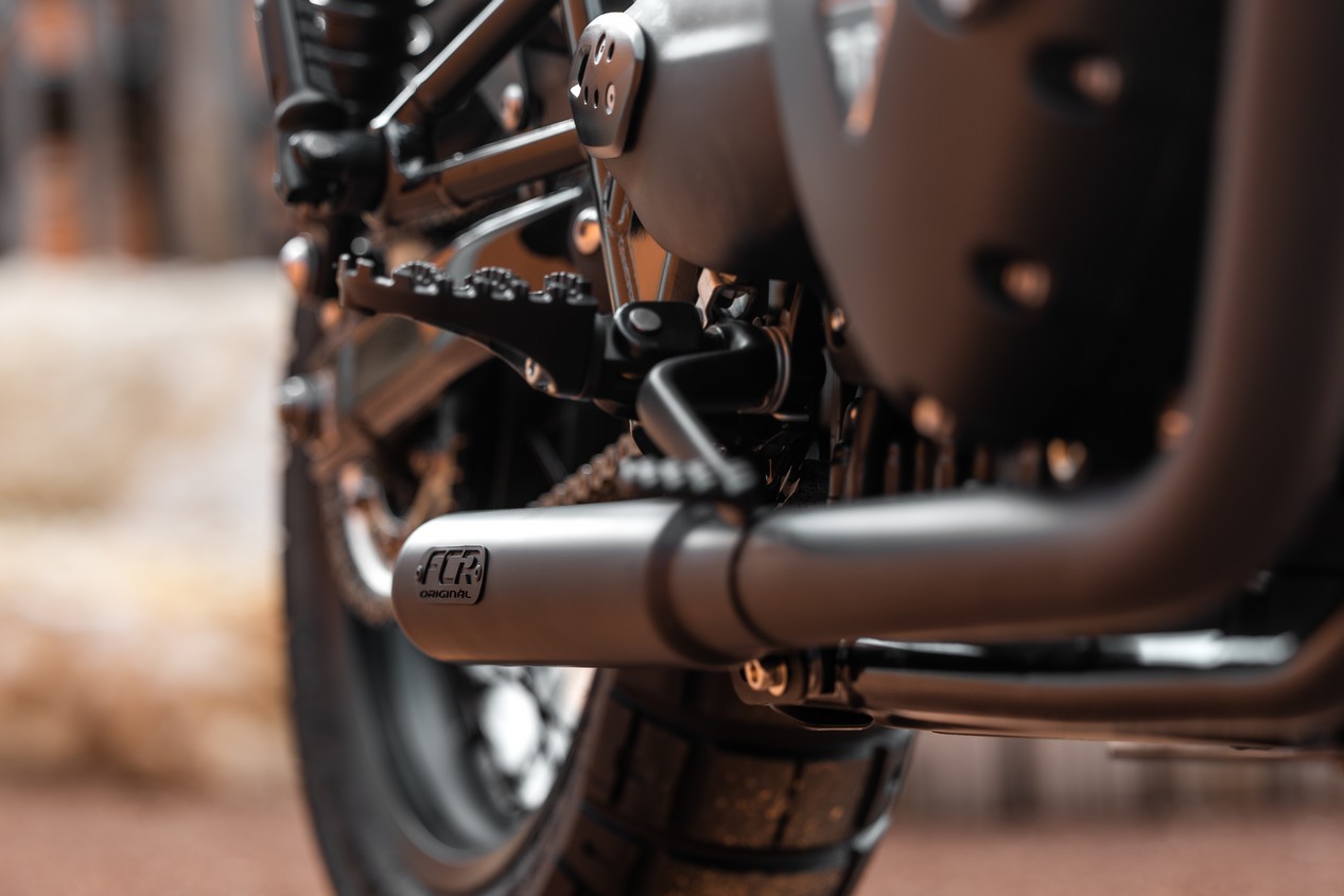 triumph black classic fcr original 14