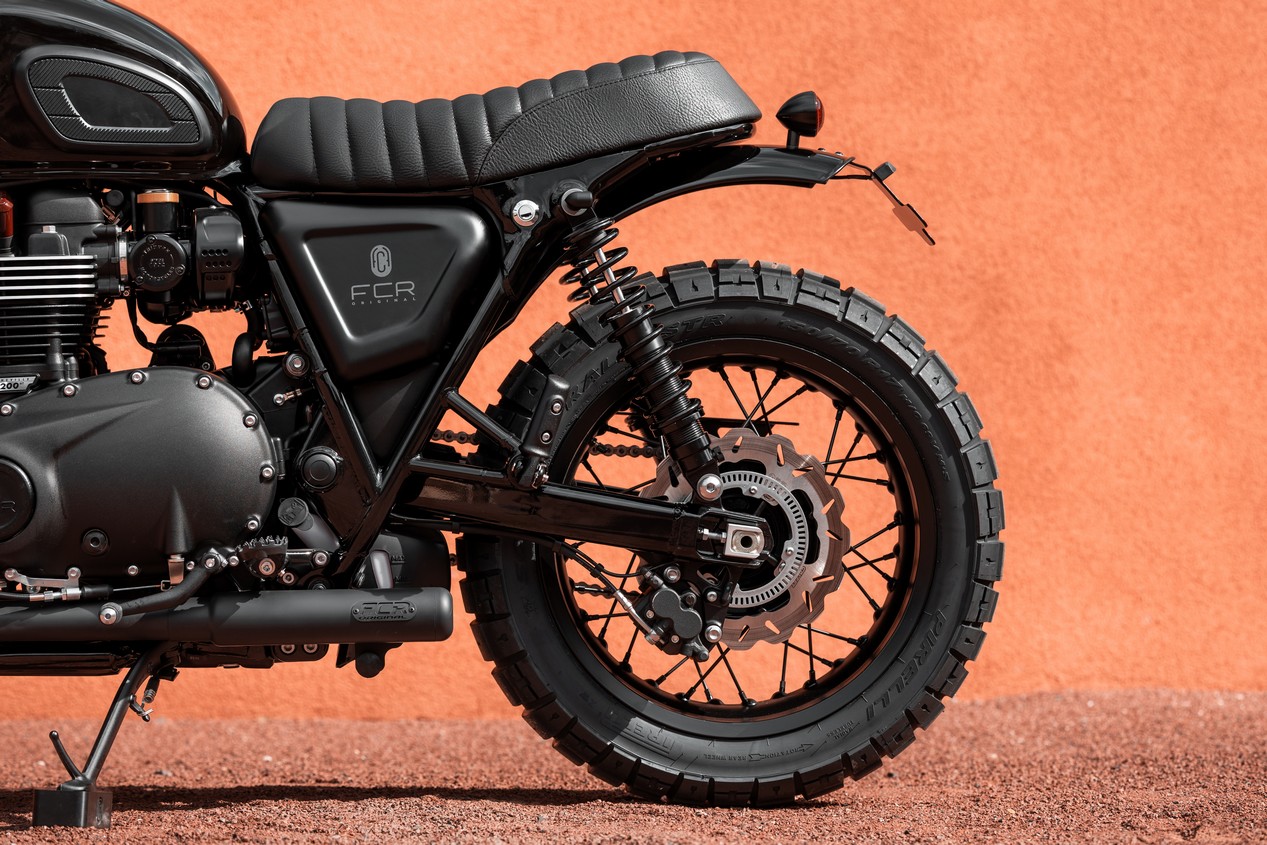 triumph black classic fcr original 15