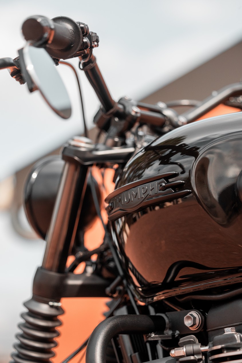 triumph black classic fcr original 16