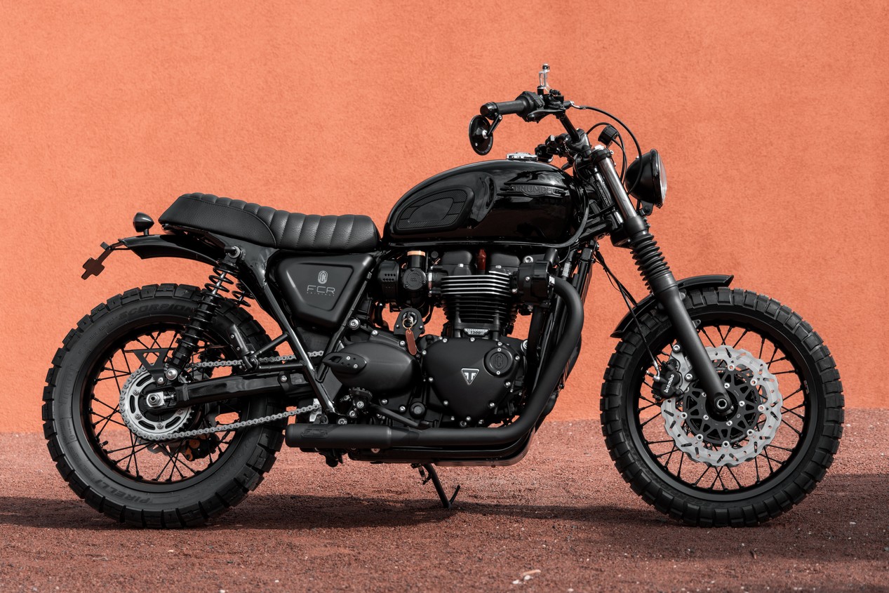 triumph black classic fcr original 23