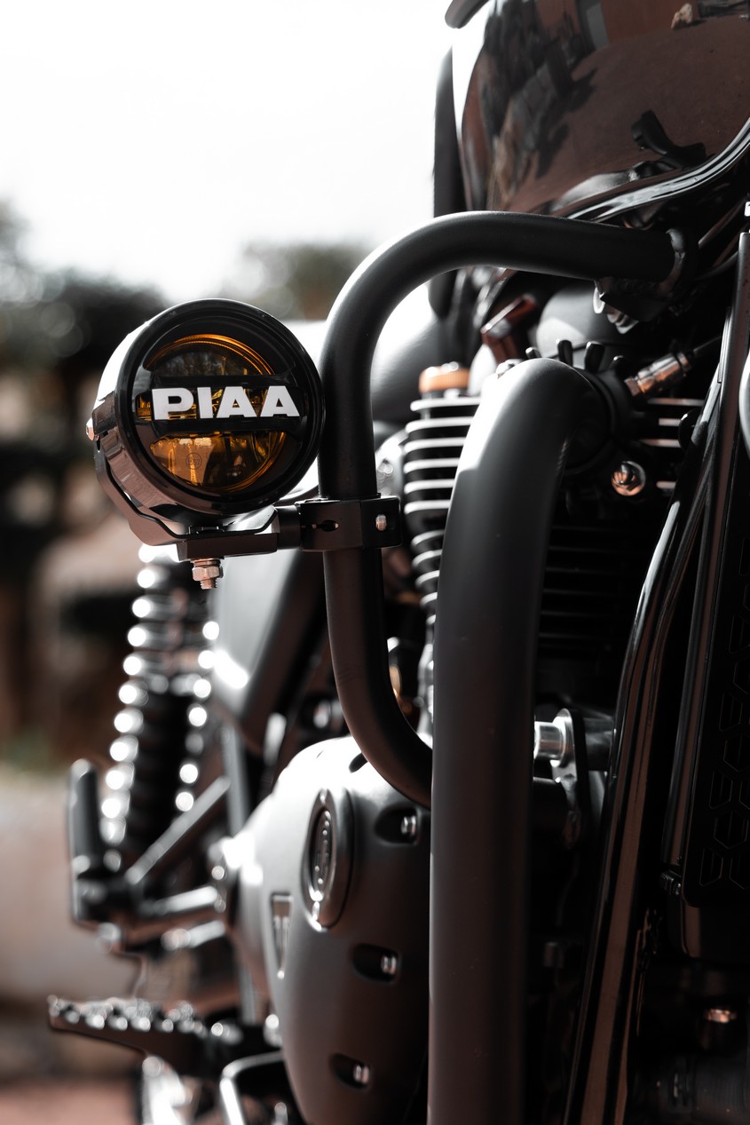 triumph black classic fcr original 5
