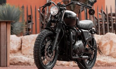 Triumph Bonneville T120 Black Classic transformée par l'atelier FCR ORIGINAL