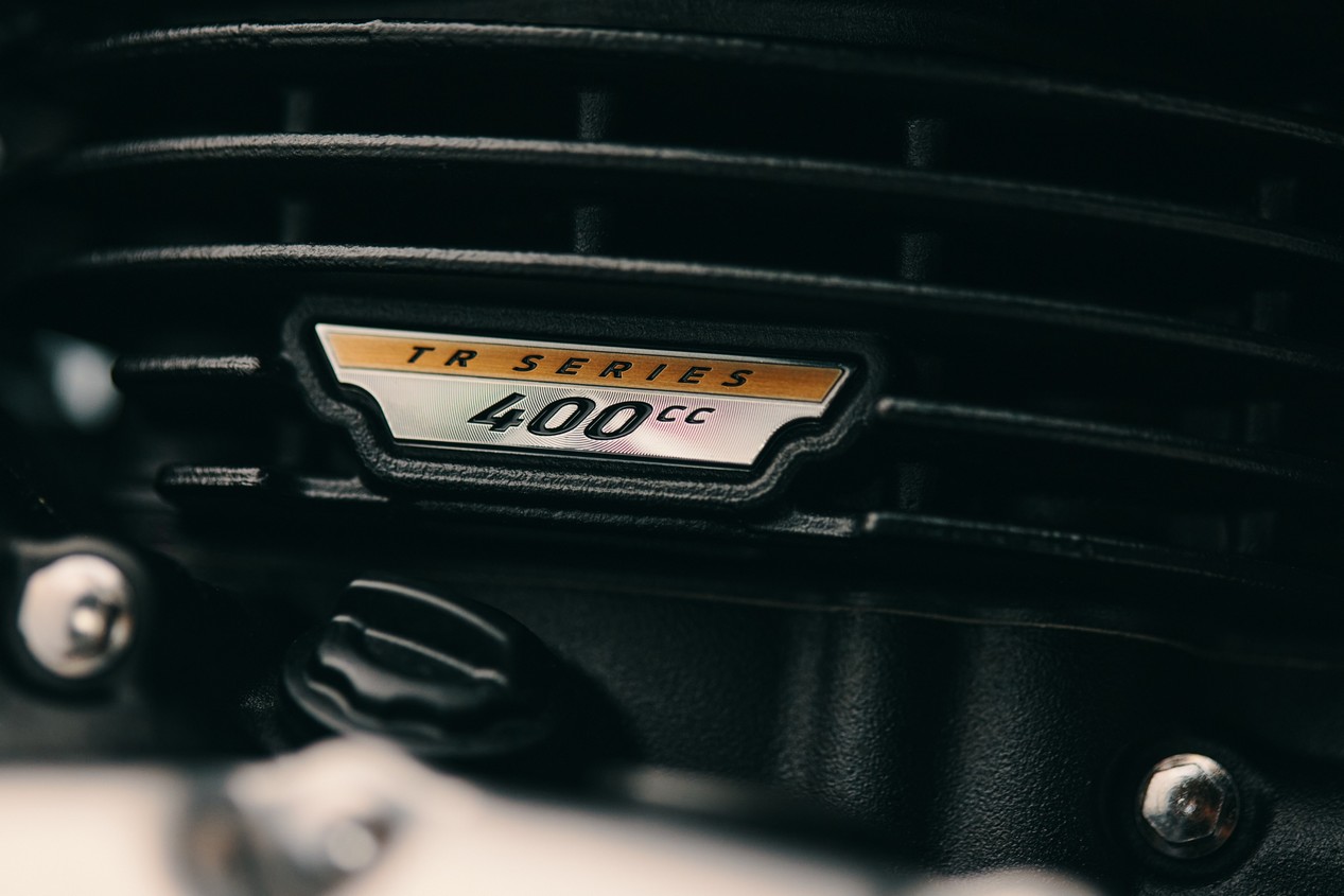 triumph bonneville t 40 2027 details 15