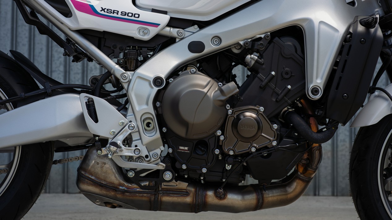 yamaha xsr 900 2027 15