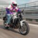 Yamaha XSR 900 modèle 2027 nouveau coloris rose et blanc