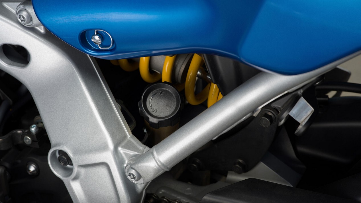 yamaha xsr 900 gp legend blue 2027 16