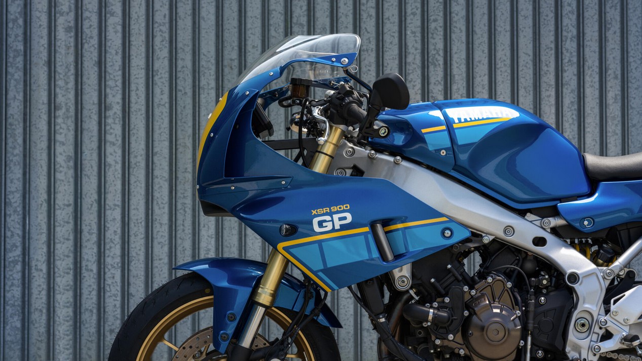 yamaha xsr 900 gp legend blue 2027 18