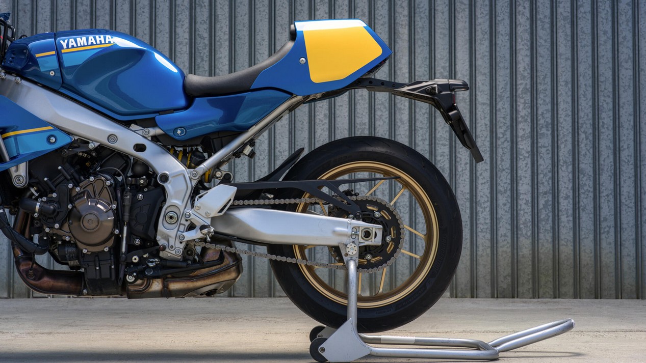 yamaha xsr 900 gp legend blue 2027 19