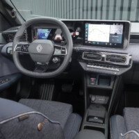 4 E-Tech Electrique intérieur : place conducteur 1131730700
