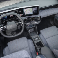 4 E-Tech Electrique intérieur : places avant 453687188