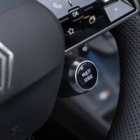 4 E-Tech Electrique intérieur : details du volant 533272702